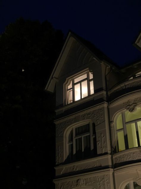 Coquette old money house vibe vibes night lights light window dark aesthetic Dark Coquette House, Coquette Window, Dark Old Money, Kristoph Gavin, Dark House Aesthetic, Coquette Old Money, Triangle Window, Old Money House, Light Window