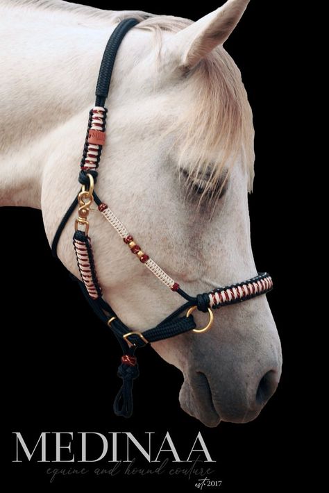 Saddle Charms, Bitless Bridle, Horse Halters, Western Bridles, Rope Halter, Horse Bridle, Horse Diy, Bridles, Hobby Horse