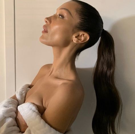 n on Twitter: "bella hadid… " Vogue Beauty, Twin Flame, Bella Hadid, Ponytail Hairstyles, Role Models, Lace Front Wigs, Easy Hairstyles, Hair Inspiration, Long Hair