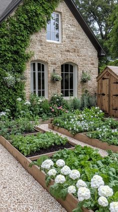 Farm In Backyard, Mini Backyard Farm, .25 Acre Backyard Ideas, Dream Home Garden, Self Sufficient Living Aesthetic, Tennessee Homestead, Urban Farming Backyard, Backyard Farm Ideas, Homesteading Aesthetic