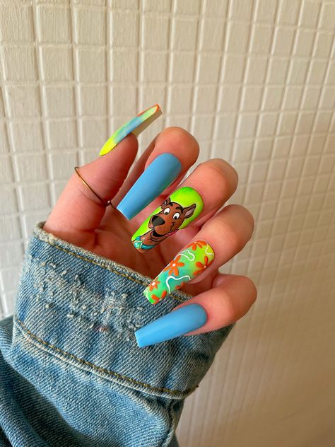 Scooby Doo Nail Art, Lego Nails, Sparkly Acrylic Nails, Acrylic Nails Almond Shape, Disney Acrylic Nails, Pop Art Nails, Halloween Acrylic Nails, Airbrush Nails, Anime Nails