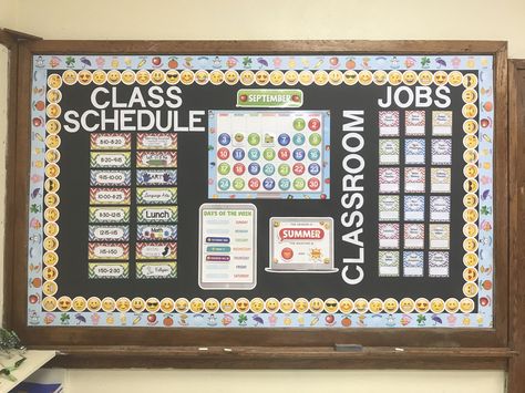 Elementary Schedule Display, Bulletin Board Schedule, Class Calendar Display, Bell Schedule Display, Board Display Layout Classroom, Class Schedule Bulletin Board, Teacher Calendar Bulletin Board, White Board Schedule Ideas Classroom, Elementary Classroom Schedule Display