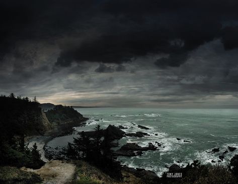 Stormy weather on the Oregon Coast. Photo taken by Tony Jones Stormy Island Aesthetic, Stormy Weather Painting, Stormy Weather Aesthetic, Pnw Gothic, Tony Jones, Stormy Ocean, Ocean Storm, Weathered Paint, Stormy Night