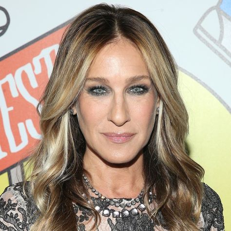 Sarah Jessica Parker Chopped Her Hair Into a Blonde Bob for "Best Day of My Life" | Allure Bright Blonde Bob, Center Part Hairstyles, Oblong Face Hairstyles, Oblong Face Shape, Parting Hair, Best Day Of My Life, Middle Part Hairstyles, Side Part Hairstyles, Long Face Hairstyles