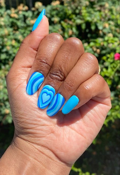 Powerpuff Girls Heart Nails, Bubble Tea Nails, Powerpuff Girl Nail Art, Power Puff Nails, Heart Nails Blue, Power Puff Girls Nails, Powerpuff Girls Nail Art, Powerpuff Nails, Blue Heart Nails