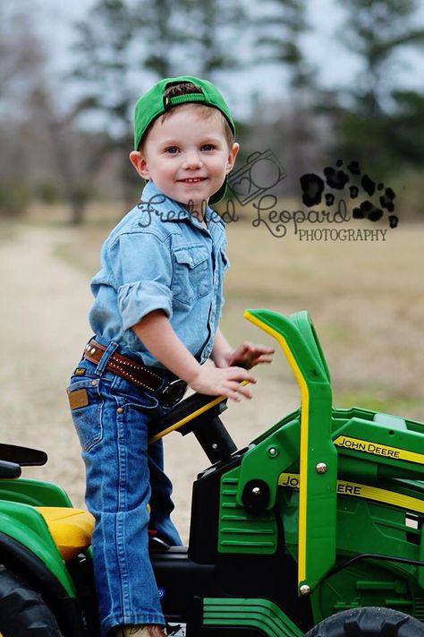 Country boy/cowboy/john deere tractor photo shoot John Deer Photo Shoot Ideas, Tractor Birthday Pictures, Tractor Mini Session, Tractor Photography Poses, John Deere Photo Shoot Boys, Old Tractor Photoshoot, 2nd Birthday Photos, John Deere Birthday, Baby Clothes Storage