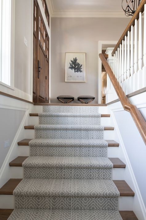 Benjamin Moore Apparition, Stairway Runner, Foyer Paint, Stair Ideas, Artisan Home, Staircase Remodel, Stair Carpet, Living Room Warm, Client Service