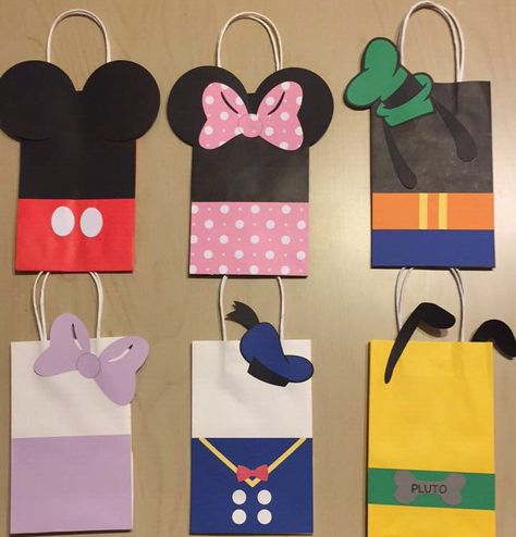 Disney themed paper gift bags Disney Party Favor, Fiesta Mickey Mouse, Tema Disney, Mickey Mouse Clubhouse Birthday, Mickey Mouse Parties, Mickey Mouse Birthday Party, Minnie Party, Mickey Party, Mickey Birthday