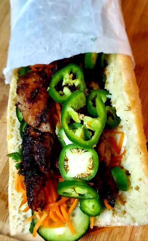 Char Pork Bahn Mi Bahn Mi Pork, Banh Mi Pork, Zucchini Enchiladas, Char Siu Pork, Pork Marinade, Ratatouille Recipe, Fresh Dishes, Grilled Pork Tenderloin, Healthy Meats