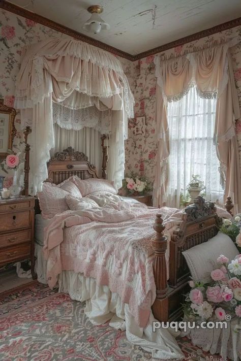 Vintage Bedroom Ideas Victorian, Shabby Chic Decor Bedroom, Vintage Bedroom Decor, Chic Bedroom Decor, Shabby Chic Bedroom, Shabby Chic Bedrooms, Vintage Bedroom, Dreamy Room, Bedroom Vintage