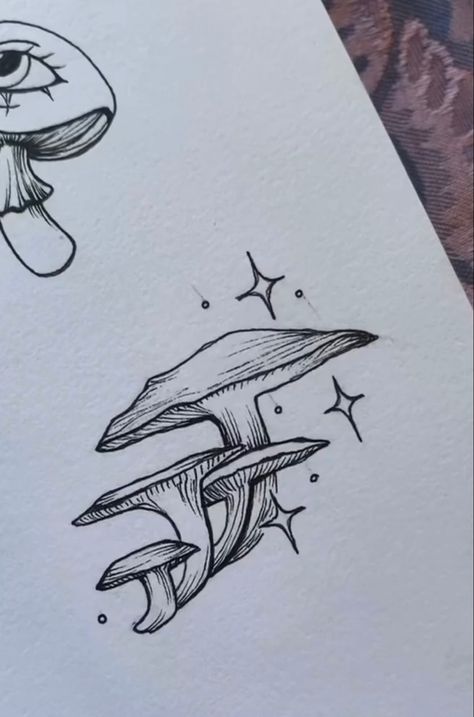 Spooky Mushroom Drawing, Witchy Doodles Simple, Magic Mushroom Drawing, Witchy Drawings Simple, Weird Drawing Ideas, Mushroom Drawing, Sketchbook Art Journal, Easy Doodles Drawings, Mushroom Art