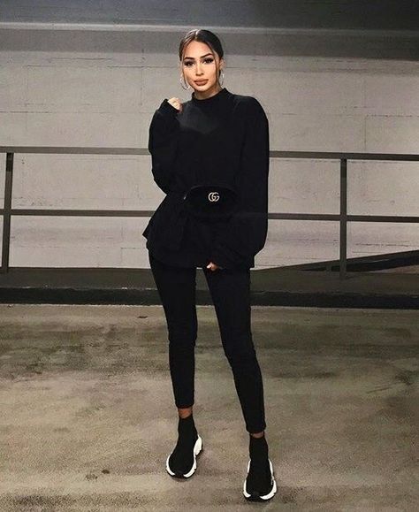 Xx @beingmymy Balenciaga Trainers Outfit, Speed Trainer Outfit, Balenciaga Outfit, Balenciaga Speed Trainers, Trainers Outfit, Sneaker Outfits Women, Chique Outfits, Balenciaga Speed, Looks Black