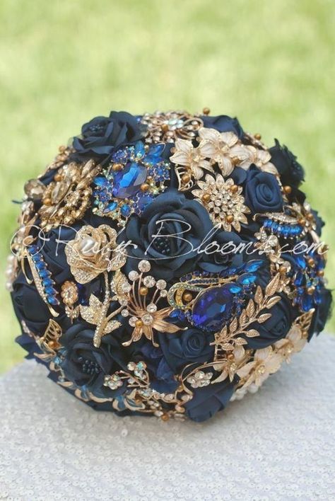 U'R My Gold North navy blue beach wedding brooch bouquet - Ruby Blooms Beach Wedding Theme, Gold Beach Wedding, Beach Bouquet, Navy Blue And Gold Wedding, Blue Beach Wedding, Beach Wedding Decorations Reception, Gold Bouquet, Renewal Ceremony, Polar Night