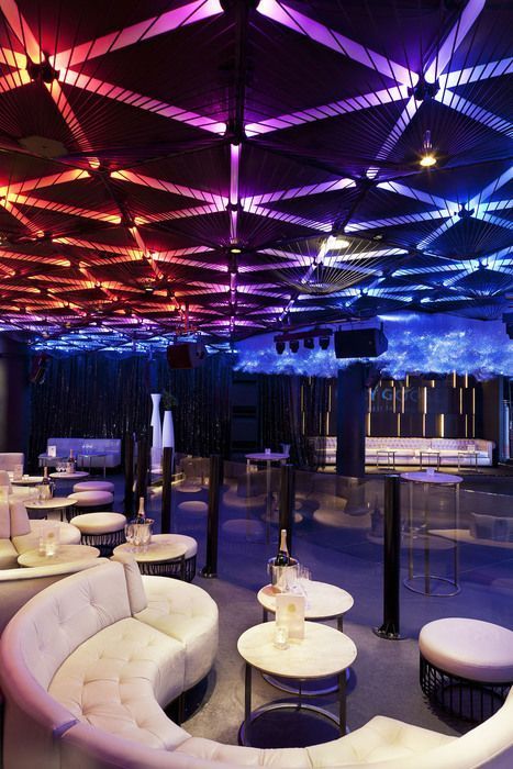 Entertainment Lounge, Bar Lounge Design, Lounge Club, Bar Design Awards, Nightclub Design, Bar Interior Design, Home Bar Furniture, Restaurant Lighting, Modern Restaurant