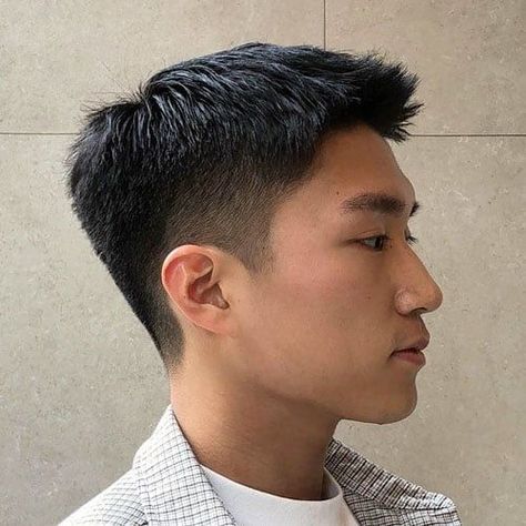 Asian Fade Haircut, Hairstyles For Asian Men, Trending Short Hairstyles, Asian Men Short Hairstyle, Cool Cuts, Asian Boy Haircuts, Very Short Hair Men, Low Taper Fade Haircut, Men Fade Haircut Short