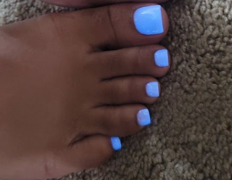 Glow In The Dark Toes, Baby Blue Toe Nails, Blue French Tip Toes, Light Blue Toe Nails, Cute Toes Nails, Light Blue Toes, Purple Toe Nails, Blue Toe Nails, Glow In The Dark Nails