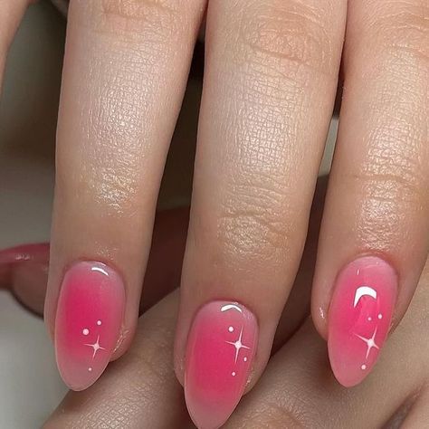 Light Pink Airbrush Nails, Blurry Airbrush Nails, Nail Inspo Airbrush, Aura Nails With Sparkle, Spray Nails, Short Almond Aura Nails, Almond Nails Airbrush, Airbrush Nails Short, Air Brush Nail Designs Ideas