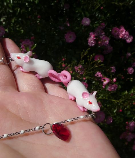 Sweet white rats 🐭💕🐭 Commissioned necklace. . #handmadejewelry #resinjewelry #sculpturejewelry #handmadenecklace #3djewelry #3dmodeling #3djewelrydesign #jewelrydesign Kawaii Silver Handmade Necklaces, Handmade Whimsical Pink Necklace, Handmade Pink Fairy Jewelry, Rat Necklace, Handmade Kawaii Pink Charm Necklace, 3d Jewelry, Resin Jewelry, Rats, Handmade Necklaces