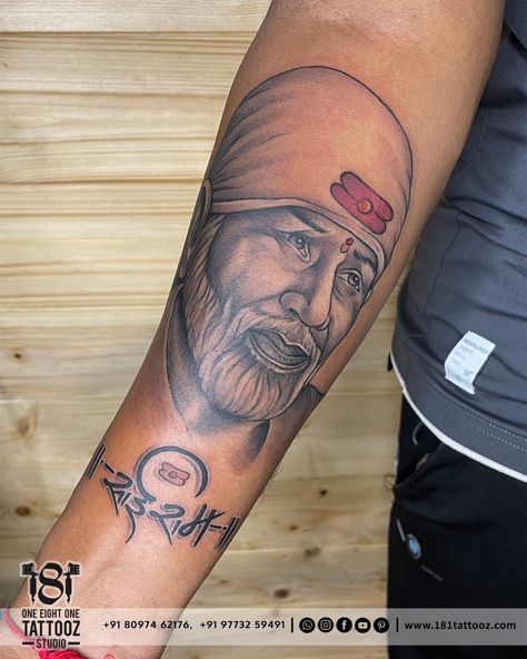 Tattoo Saibaba Tattoo Design, Om Sai Ram Tattoo Design, Sai Baba Tattoo Design, Sai Tattoo, Black Poker Cards Wallpaper, Funny Facts About Girls, Hd Tattoos, Cards Wallpaper, Mom Dad Tattoo Designs