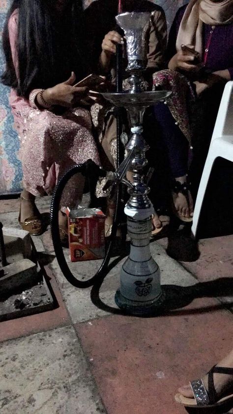 Hooka Pot Snap, Hooka Snaps Girl, Hukkah Lover Snapchat At Home, Huka Snap, Sheesha Snaps, Hukkah Lover Snapchat Video, Hukka Snap, Hukkah Lover Snapchat, Cigratte Wallpaper