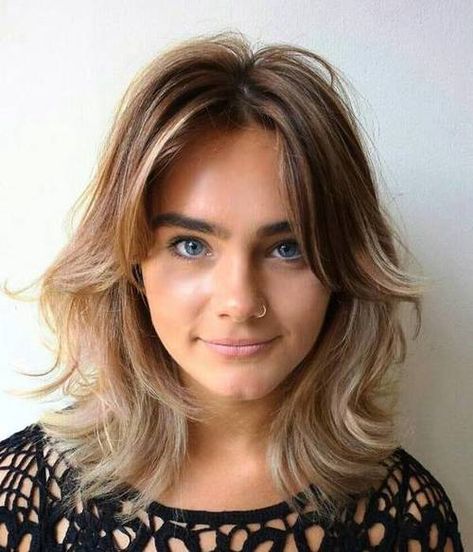 medium length shaggy hairstyle with curtain bangs                                                                                                                                                                                 More Winged Bangs Hairstyles, Shaggy Curtain Bangs, Aesthetic Balayage, Curly Shag, Shaggy Bob Hairstyles, Shaggy Bob Haircut, Shaggy Bob, Bob Hairstyles With Bangs, Bangs With Medium Hair