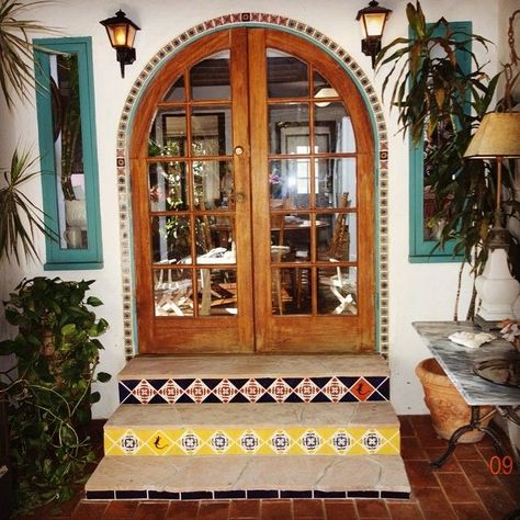 Spanish Style Front Door, Mediterranean Spanish Style Homes, Double Door Entrance, Outdoor Tile, Mexican Talavera Tile, Mexico House, Talavera Tile, Door Entrance, Pattern Ceramic