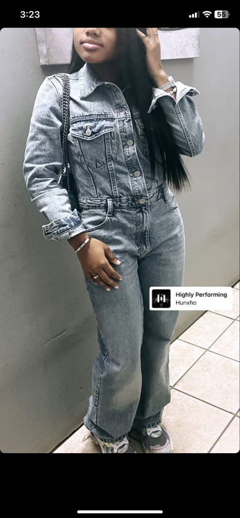 Jean One Piece Outfit Black Women, Jean Jumper Outfit Black Women, Zara Jeans Jumpsuit, Black Jean Dress Outfit Black Women, Denim Outfit Ideas Black Women, Blue Jean Dress Outfit Black Women, Blue Jeans Outfit Black Women, Denim Two Piece Outfit Black Women, Birthday Outfits Jeans