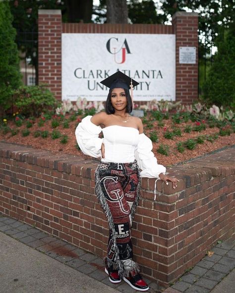 Jordan Graduation Outfit, Grad Picture Outfits College, Custom Graduation Pants, Clark Atlanta University Photoshoot, College Decision Day Outfits, Graduation Countdown Ideas Instagram, Graduation Pants Outfit, Founders Day Outfit, Graduation Outfit Ideas University Black Women