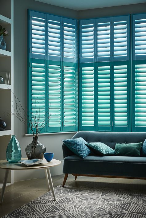 #ShutterlyFabulous #TwoTone #ColourfulShutters #shutters Living Room Shutters, Cafe Style Shutters, Interior Window Shutters, Window Shutters, Cafe Style, Living Room Windows, Living Room Green, Best Interior Design, Interior Trend