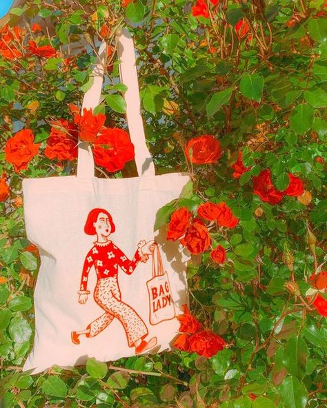 Screen Printed Bags, Peach Design, Still Love Her, Graphic Tote, Hand Screen Printed, Red Ink, Womens Tote, Womens Tote Bags, Hand Washing