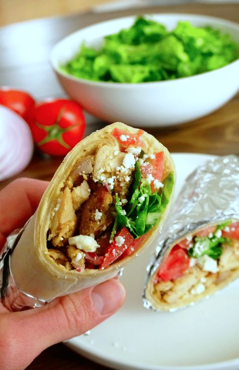 Meal Prep Manual, Chicken Wraps Healthy, Mediterranean Recipes Healthy, Macro Meal Plan, Marinated Chicken Thighs, Chicken Wrap Recipes, Chicken Wrap, Mediterranean Chicken, Macro Meals