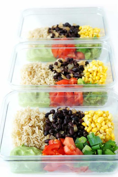 Vegan On A Budget, Vegan Meal Prep Ideas, Budget Vegan, Plant Based Diet Meals, Cheap Vegan Meals, Plant Based Diet Meal Plan, Plant Based Meal Planning, Cheap Vegan, Plant Based Recipes Easy