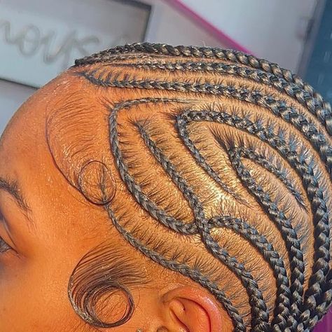 Atlanta, GA / Houston, TX Braider on Instagram: "you want the best quality braids? click the link in my bio and come see me!   style: medium allante braids  if viewing, follow @theestitchsurgeon 💙 • • #exploremore #explorepage #houston #dallas #braidersindallas #braidersinhouston #braids #braiders #dallasstitchbraids #houstonstitchbraids #htxstitchbraids #braidsinhtx #viral #htx #dtx #houstonbraider #dallasbraider #houstonbraids #dallasbraids #htxbraider #htxbraids #dtxbraider #dtxbraids #Celebritybraider #celebritybraids" Stitch Braids With Money Sign, Freestly Stitch Braids, Freestyle Stitch Braids With Heart, How To Become A Hair Braider, Knowles’s Braid Tutorial, Hair Braid Designs, Cornrows Natural Hair, Black Hair Inspiration, Cornrows Braids For Black Women