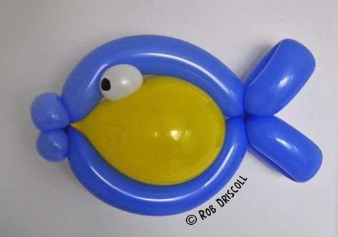 Fish Balloons, Easy Balloon Animals, Underwater Birthday, Balloon Fish, Animal Balloons, Under The Sea Decorations, Dance Crafts, Shark Themed Birthday Party, Balloon Modelling