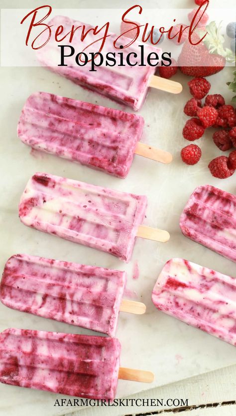 Homemade Popsicles Healthy, Popcicles Recipes, Summer Popsicle Recipes, Yogurt Popsicle Recipes, Raspberry Popsicles, Fruit Popsicle Recipes, Homemade Fruit Popsicles, Berry Popsicles, Healthy Popsicle Recipes