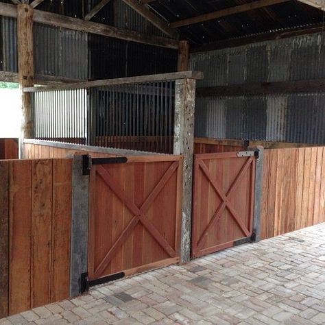 Giddiup on Instagram: "Stable doors#barn #horse #stables" Horse Yard, Stable Doors, Horse Stable, Stable Door, Horse Stables, Yard Ideas, Barn House, Sims 3, Stables