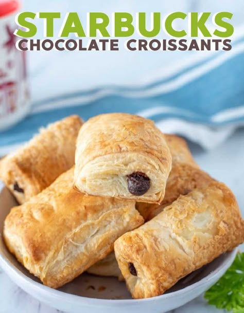 Chocolate Croissant Starbucks, Chocolate Croissant Recipe Easy, Starbucks Chocolate Croissant, Starbucks Pastries, Chocolate Croissant Recipe, Crossiant Recipes, Copycat Drink Recipes, Crescent Breakfast, Starbucks Chocolate