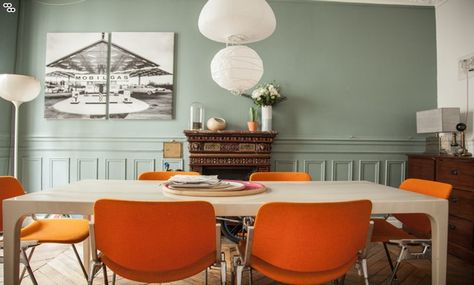 Rainbow Connection: 30 Inspiring Colorful Interiors via Brit + Co. Orange Dining Room, Orange Dining Chairs, Sweet Image, Contemporary Dining Sets, New Paint Colors, Socialite Family, Dining Room Ideas, Building Furniture, Nordic Interior