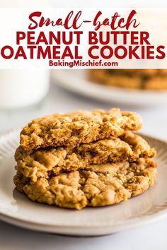 These AMAZING Small-batch Peanut Butter Oatmeal Cookies are rich and peanut buttery, bendy and chewy, and basically perfect. | #smallbatch | #cookies | Peanut Butter Oatmeal Cookies Easy, Baking Mischief, Cookies Easy Recipe, Chocolate Chip Walnut Cookies, Small Batch Cookies, Butter Oatmeal Cookies, Oatmeal Cookies Easy, Small Batch Baking, Classic Peanut Butter Cookies