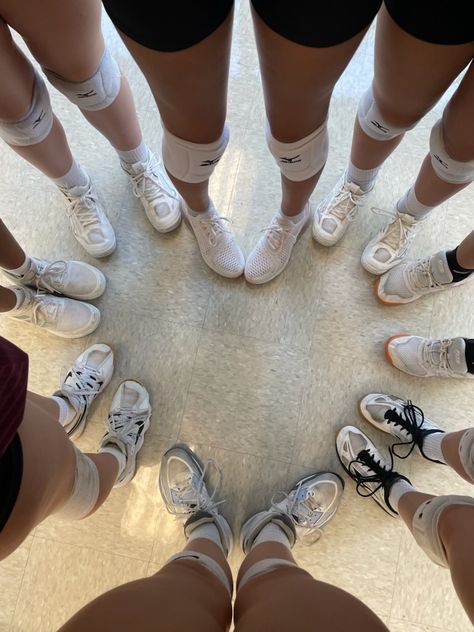 Volleyball heart Volleyball Team Pictures, Volleyball Motivation, Volleyball Photography, Volleyball Wallpaper, Volleyball Photos, Volleyball Poses, Volleyball Inspiration, Volleyball Tips, Volleyball Workouts