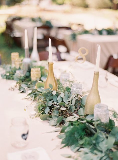 Pink Centerpiece Ideas, Roman Wedding, Wedding Flower Arrangements Table, Green And Gold Wedding, Table Centerpiece Ideas, Pink Green Wedding, Pink Centerpieces, Green Wedding Flowers, Party Table Centerpieces