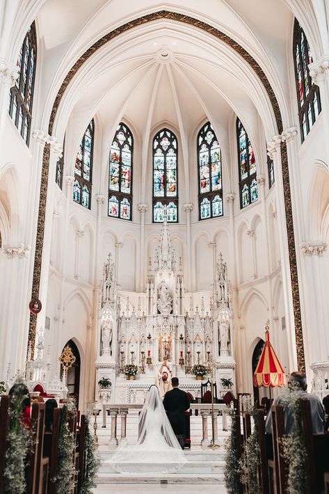 Stunning white walls for this catholic ceremony at the cathedral basilica in Denver Colorado! Colorado Wedding Photographer White Cathedral Wedding, Wedding In Cathedral, Cathedral Arches Wall Decor, Catholic Wedding Aesthetic, Cathedral Wallpaper, Wedding In Church, Cathedral Wedding Ceremony, Beautiful Church Wedding, Cathedral Mirror