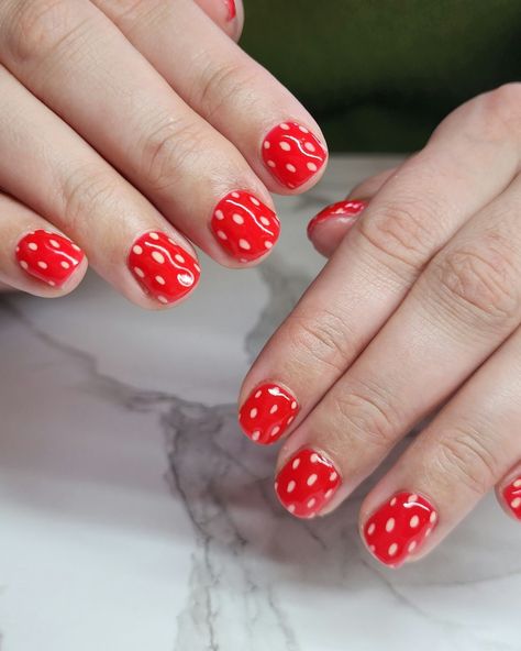 These nails are BERRY cute don't you think...? 🍓 Juicy inspo from @morning.glory_nails 🍓 📍Between Te Awamutu & Cambridge 🌳 Relaxing heritage location 🧼 Hygienic & safe 🎓Fully qualified 🏆 @monaconailacademy mentor of the year (use code BECCA for a discount) 🌟 200+ five-star reviews 🎨 I LOVE nail art! #nailart #nailartinspo #nailshamilton #nailscambridge #nailinspo #buildergelmani #manicure #nailtips #nailexpert #nailsnewzealand #nails #nailsnailsnails #nailsofinstagram #nailsart #nailtechnz... Love Nail Art, Gel Mani, I Love Nails, Morning Glory, Love Nails, Nail Tips, Nail Inspo, Cambridge, Berry