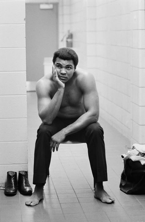 Louisville and Muhammad Ali: A Rare Look at a Hometown Champ - The New York Times Laila Ali, Cassius Clay, محمد علي, Mohamed Ali, Muhammed Ali, Mohammed Ali, Float Like A Butterfly, Ayat Quran, Greatest Of All Time