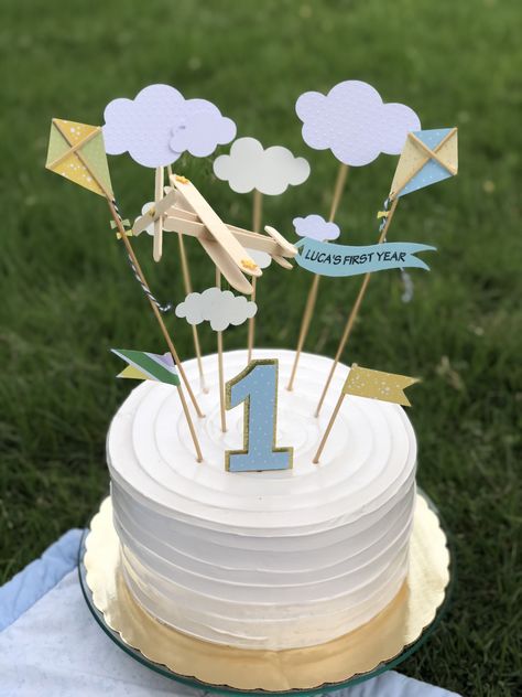 Kite Birthday Cake, Plane Theme Birthday Cake, Airplane First Birthday Cake, Time Flies First Birthday Cake, Airplane Cakes For Boys, Simple 1st Birthday Cake, Kite Birthday Party, Cake One Year, Plane Cake Topper