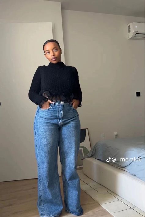 Black And Denim Outfits Women, Jean Office Outfit Casual Fridays, Denim And Black Outfits, Denim Attire, Urban Chic Outfits, Outfit Ideas Everyday, Casual Denim Outfits, Denim Looks, Plus Size Baddie Outfits