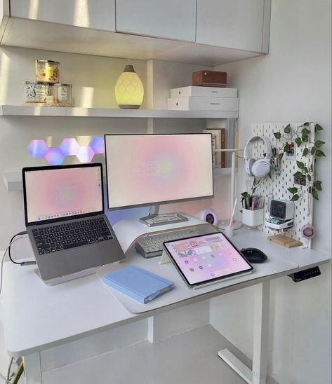 Desk Ideas With Laptop, Desk Set Up Laptop And Monitor, Laptop Monitor Ipad Desk Setup, Two Laptop Desk Setup, Laptop Monitor Setup Ideas, Desk Ideas With Monitor, Aesthetic Desk Setup Laptop, Small Desk Pc Setup, Desk Setup Monitor And Laptop