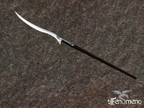 Wood elf spear Glaive Polearm, Short Spear, Fantasy Shop, Cool Swords, Arm Armor, Fantasy Rpg, Fantasy Inspiration, Medieval Fantasy, Grog