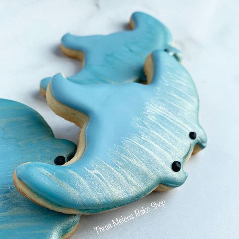 Stingray Cookies, Ocean Themed Desserts, Ocean Treats, Ocean Cookies, Whale Cookies, Fish Cookies, Beach Cookies, Shark Cookies, Shark Themed Birthday Party