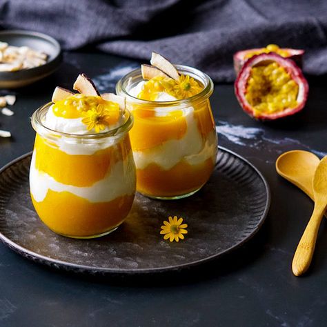 Mango Passion Fruit Yogurt Parfait Passion Fruit Yogurt, Plain Greek Yogurt Recipes, Cafe Shoot, Smoothies Ideas, Chai Pudding, Mango Parfait, Fruit And Yogurt Parfait, Mango Passionfruit, Fresh Fruit Smoothies